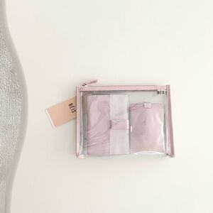 BEIS The Passport & Luggage Tag Set